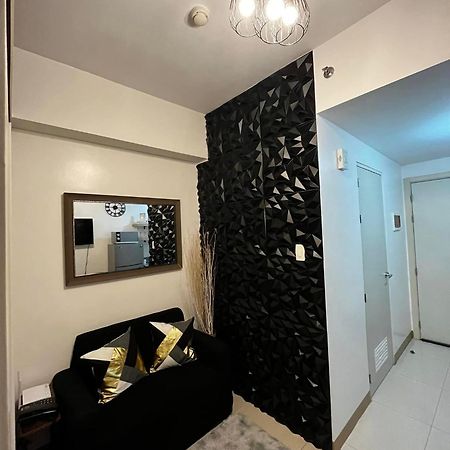 Lovely 1Br Condo @ Sm Southmall W/ Netflix & High Speed Wifi Las Piñas Kültér fotó